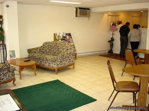 Parkway Motel 3*