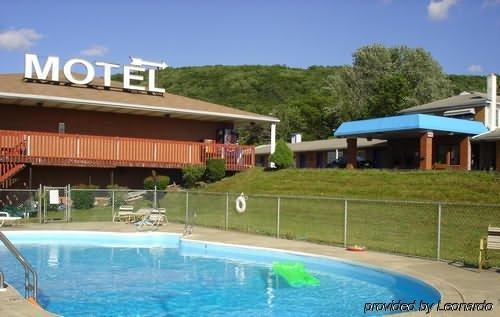 Motel Parkway 3*