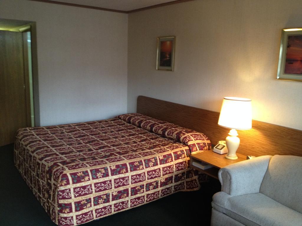 Parkway Motel 3*